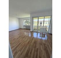 Helle 3-Zimmer-Wohnung mit Balkon in Amberg