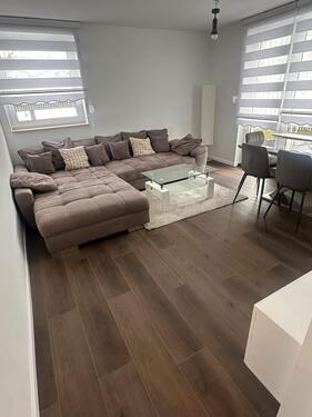 Foto - Frisch renovierte 3-Zimmer-Wohnung mit Balkon – teilmöbliert