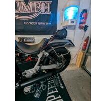 Motorrad Stellplatz in einer Garage, Berlin-Friedrichsfelde