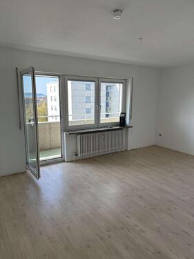 Foto - Geräumige 3-Zi-Whg in ruhiger Lage