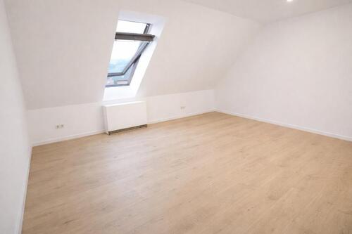 Foto - 2 Zimmer Dachgeschoßwohnung zur Miete in Ruhner Berge