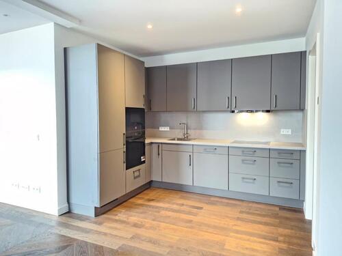 Foto - 1. NKM frei* - Neubau: Lichtdurchflutete 2-Zimmer-Maisonette am Kurfürstendamm mit Einbauküche!