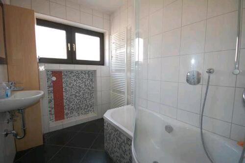 Foto - Etagenwohnung in Karlsdorf-Neuthard zur Miete