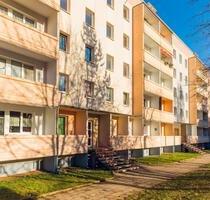 Lichtdurchflutete Wohnung mit Balkon & praktischer Nähe zu Bildungseinrichtungen. - Hettstedt