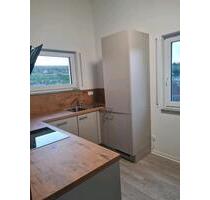 Helle Dachgeschoss Wohnung - 2.030,00&nbsp;EUR Kaltmiete, ca.&nbsp; 100,00&nbsp;m&sup2; in Bahlingen am Kaiserstuhl (PLZ: 79353)