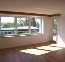Ältere 3,5-Zi.-EG-Wohnung mit Südterrasse - teilrenoviert - Altdorf