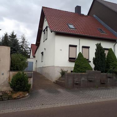 Foto - Geräumiges und modernisiertes 4-Zimmer-Reihenhaus
