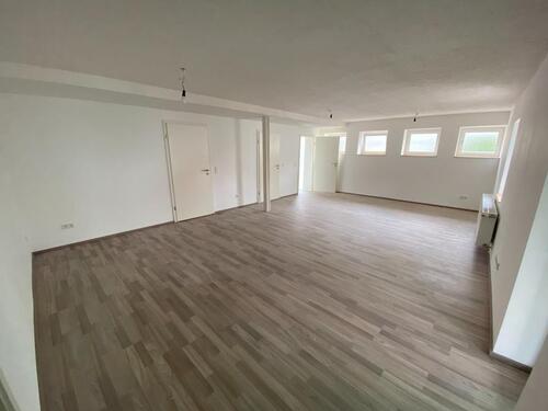 Foto - Wohnung zu vermieten - 500,00 EUR Kaltmiete, ca.  85,00 m²