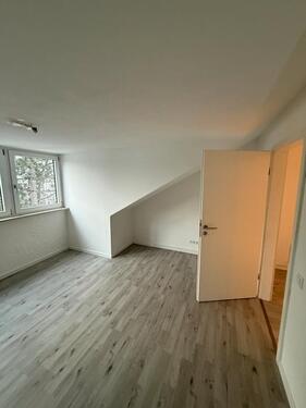 Foto - 3 Zimmer Wohnung zur Miete - 1.300,00&nbsp;EUR Kaltmiete, ca.&nbsp; 67,00&nbsp;m&sup2;