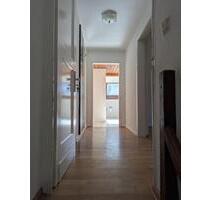 DG 2 Zimmer - 699,00&nbsp;EUR Kaltmiete, ca.&nbsp; 70,00&nbsp;m&sup2; in Bergneustadt (PLZ: 51702)