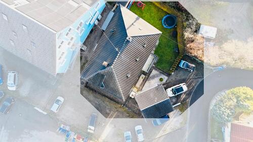 Foto - Zweifamilienhaus mit ausbaufähigem Dachgeschoss in zentralerlage