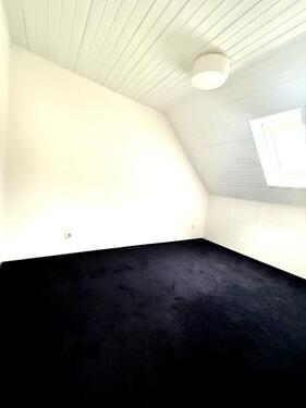 Foto - Dachgeschoßwohnung in Krefeld zur Miete