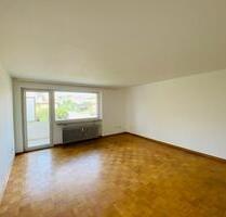 Helle 2-Zimmer-Wohnung mit SW-Balkon in der Nähe zum Klinikum - Uelzen