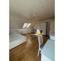 Helles Zimmer in 4er WG - 500,00&nbsp;EUR Kaltmiete, ca.&nbsp; 18,00&nbsp;m&sup2; in Aichtal (PLZ: 72631)