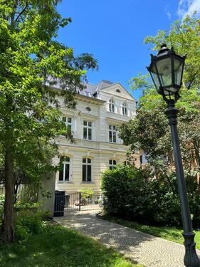 Foto - Lichtdurchflutete 4-Zimmer-Dachgeschosswohnung im Gründerzeithaus