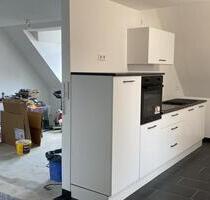 Biete eine 3 Zimmer Maisonette Wohnung komplett renoviert! - Hambrücken