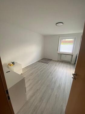 Foto - Vermiete Wohnung bis August - 1.200,00&nbsp;EUR Kaltmiete, ca.&nbsp; 77,00&nbsp;m&sup2;