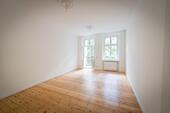 Foto - Renovierter Altbau, provisions- & bezugsfrei, Bieterverfahren