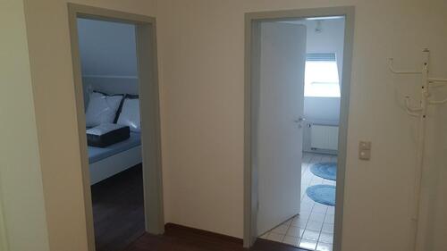 Foto - Ruhige, Vollmöblierte Dachgeschoss Wohnung