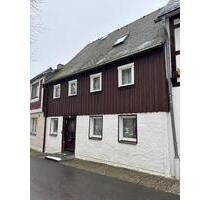 Kulturelles Einfamilien-Reihen -Wohnhaus in gesch. Bebauung - Mulda/Sa.