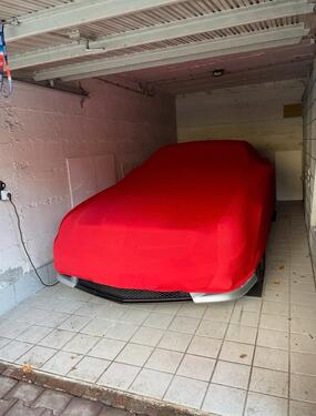 Foto - Garage Untertürkheim abschliessbar 2,70x6 Steckdose + Stellplatz