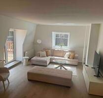 Großzügige 4-Zi Wohnung mit Dachterrasse nahe UKE - Hamburg Eppendorf