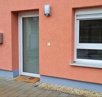 Barrierefreie Erdgeschosswohnung mit großzügigem Gartenanteil - Schwarzenbruck