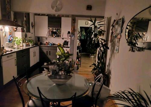 Foto - FRAU WG ZENTRALE LAGE DÜSSELDORF