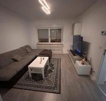 Helle 2-Zimmer-Wohnung mit Einbauküche und Balkon - Duisburg Rheinhausen