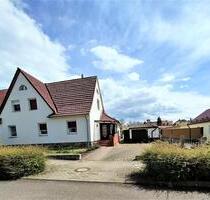 Haushälfte in 06556 Artern - 50.000,00 EUR Kaufpreis, in Artern (PLZ: 06556)