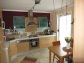 Foto - Wohnglück mit Gartenparadies und Garage – Exklusive 3-Zimmer-Oase