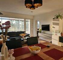 Lichtdurchflutete 2,5-Zimmer-Wohnung mit Balkon & Tiefgarage - Velbert Velbert-Mitte