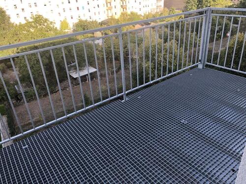 Foto - 2-Zimmer Wohning mit Einbauküche und Balkon. Zentrum