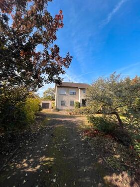 Foto - Einfamilienhaus mit großem Garten