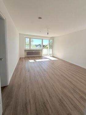 Foto - Sonnige 2-Zi.-Wohnung mit Balkon und Aufzug in München-Trudering