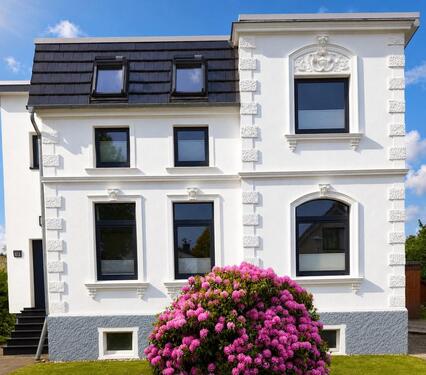 Foto - Haus mit Jugendstilfassade und traumhaftem Garten