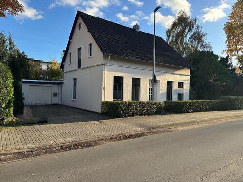 Foto - 6 Zimmer Einfamilienhaus zur Miete in Westerstede