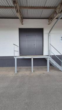 Foto - Lagerhalle 376 m² mit Rampe – trocken, ebener Zugang über Rolltor