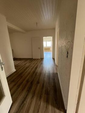 Foto - In Kürze:Top renovierte 140qm Wohnung;4Zimmer,Küche,Bad