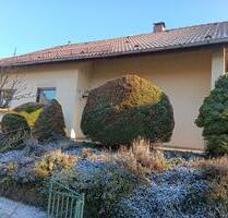 Freistehendes EFH mit Nebengebäude und großem Garten - Sinsheim