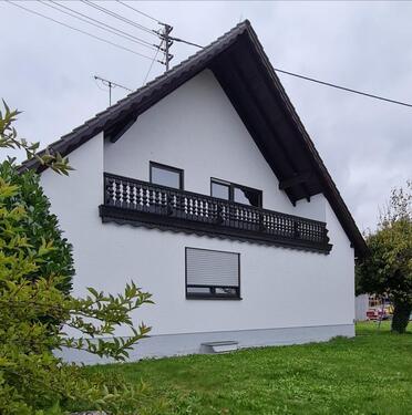 Foto - Ein bis zwei Familienhaus mit Ausbaupotenzial