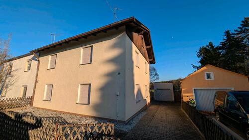 Foto - Doppelhaushälfte in Pirkensee (Sanierungsbedürftig)