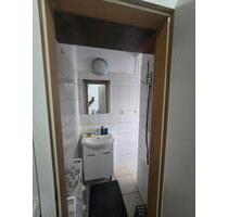 Kleine Einzimmer Wohnung in Nied S-Bahn nähe zu vermieten - Frankfurt am Main