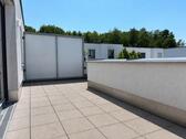 Foto - Helle Terrassenwohnung, oberster Etage mit TG-Stellplatz in Rgbg