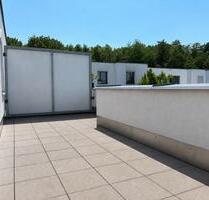 Helle Terrassenwohnung, oberster Etage mit TG-Stellplatz in Rgbg - Regensburg Ganghofersiedlung