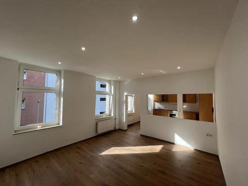 Foto - Modernisierte 2-Zimmer-Wohnung - 925,00 EUR Kaltmiete,