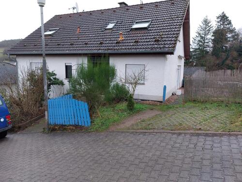 Foto - Einfamilienhaus mit 3 abgeschlossenen Wohneinheiten