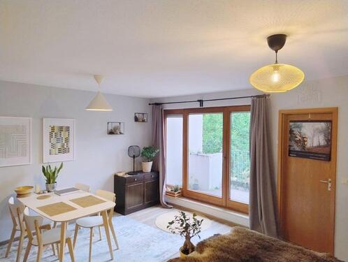 Foto - Sehr schöne, gepflegte 2 Zi-Wohnung mit EBK und Balkon in Reutlingen