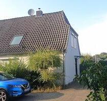 DHH zu vermieten - 1.300,00 EUR Kaltmiete, in Reinfeld (Holstein) (PLZ: 23858)