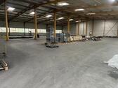 Foto - Gewerbehallen, Produktion, Lager, Logistik, Werkst., Büro, Sport